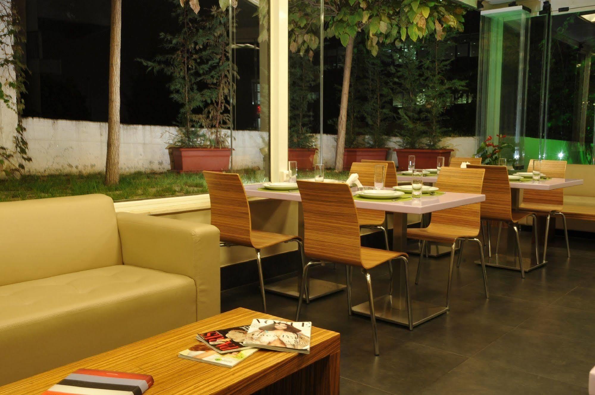 Suite Hotel Merlot - Beirut Eksteriør billede