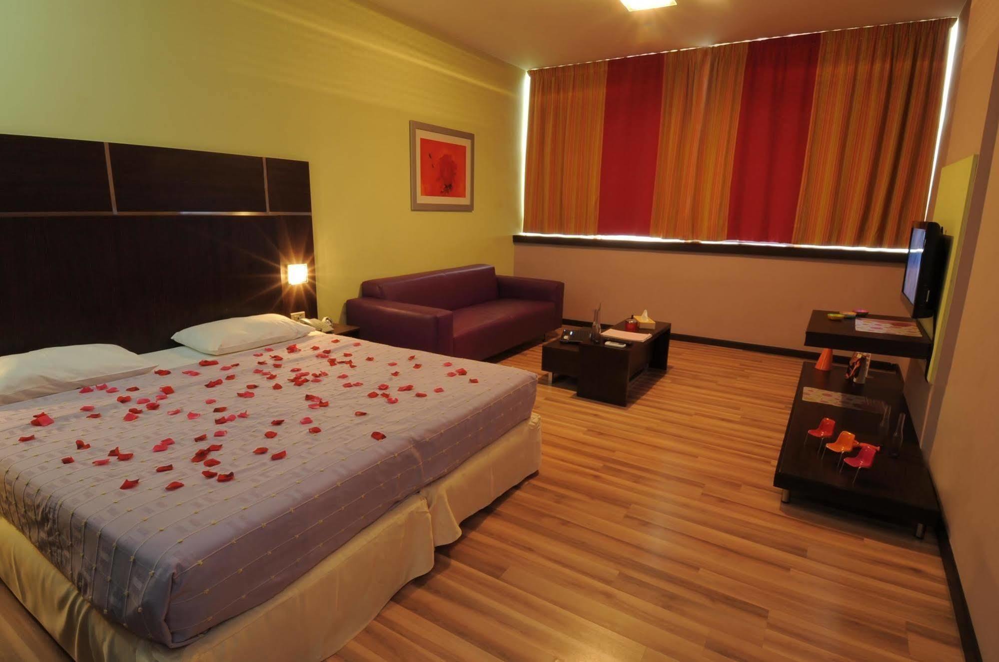 Suite Hotel Merlot - Beirut Eksteriør billede